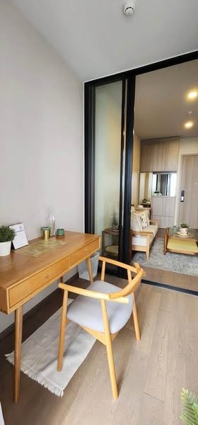 room interior of Park​ Origin​ Phaya Thai