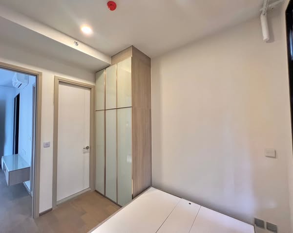room interior of Park​ Origin​ Phaya Thai