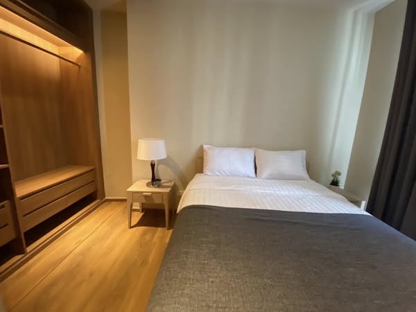 bedroom of Park Origin Phrom Phong