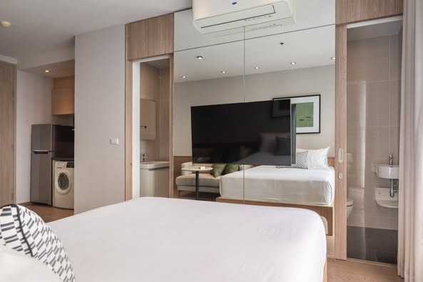 bedroom of Park Origin Phrom Phong