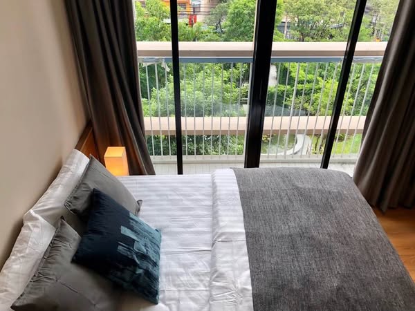 bedroom of Park Origin Phrom Phong