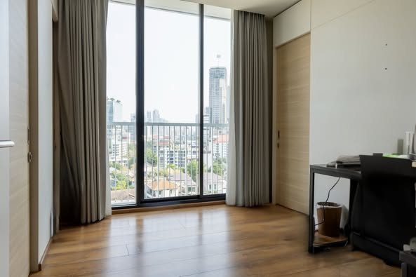 bedroom and room interior of Park Origin Phrom Phong