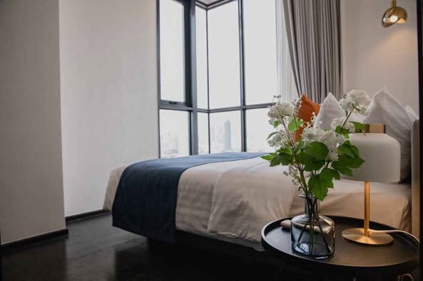 bedroom of Park​ Origin​ Thonglor