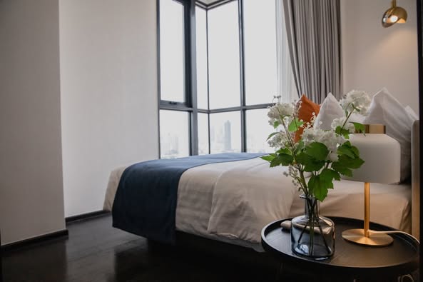 bedroom of Park​ Origin​ Thonglor