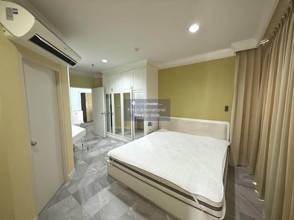 bedroom of Pathum Wan Resort