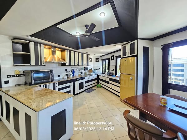kitchen of Pattaya Hill Resort
