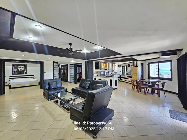 living room of Pattaya Hill Resort