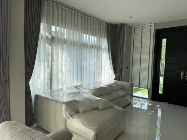 living room and bedroom and room interior of Perfect Masterpiece Sukhumvit 77