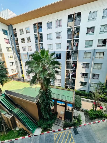 Plum Condo Bang Yai Station.