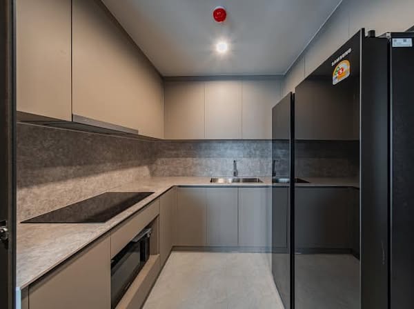 room interior and kitchen of PYNN Soonvijai