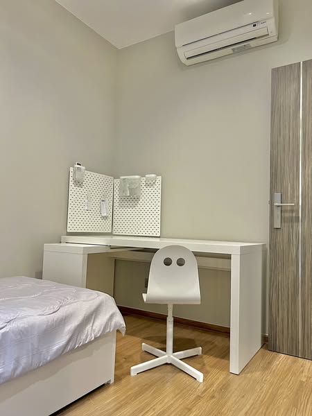 bedroom of Q Prasarnmit