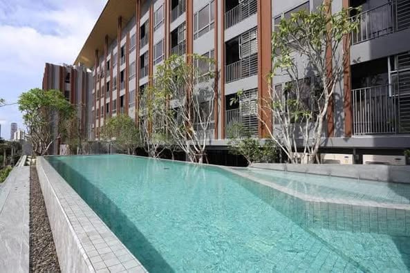 pool of Quintara Phume Sukhumvit 39