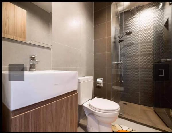 bathroom of Rain Chaam Huahin ( เรน ชะอำ-หัวหิน )