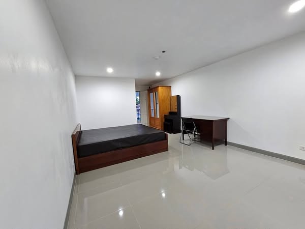 bedroom of Regent Home 5 Condo