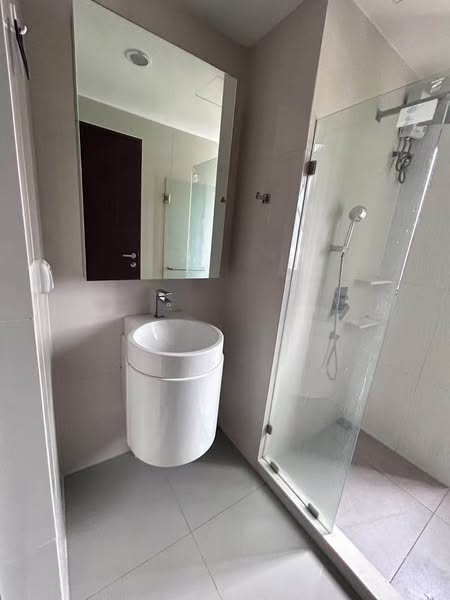 bathroom of Rhythm Asoke