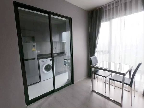 bedroom and room interior of Rhythm Asoke