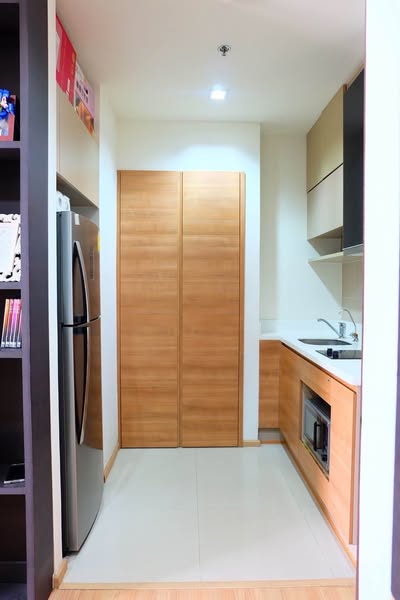 room interior of RHYTHM Phahon-Ari