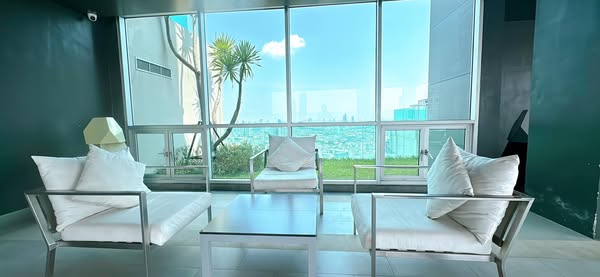 living room of RHYTHM Sathorn