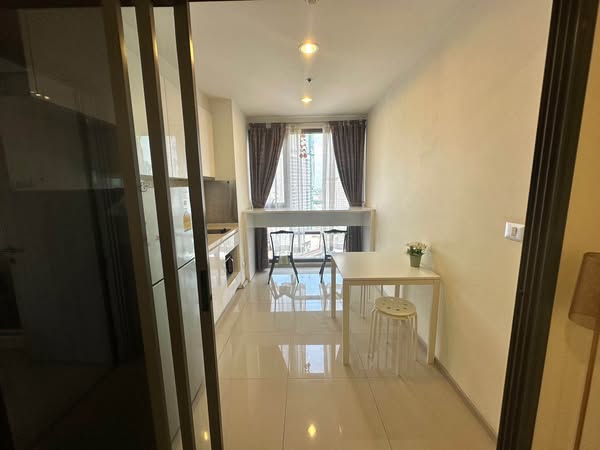 bedroom of Rhythm Sukhumvit 42