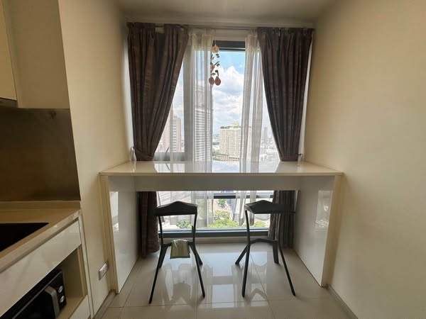 bedroom of Rhythm Sukhumvit 42