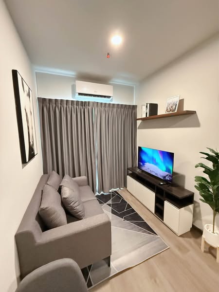 living room and bedroom of Rich Point @BTS Wutthakat