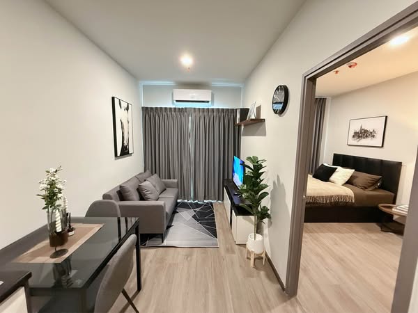 living room and room interior of Rich Point @BTS Wutthakat