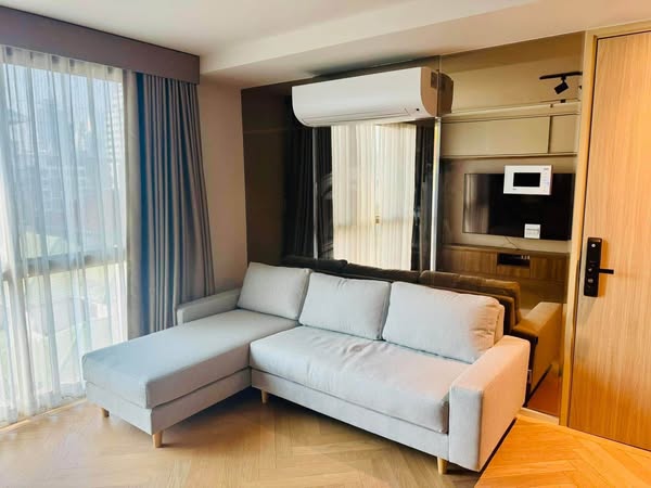 living room and bedroom of S47 Sukhumvit