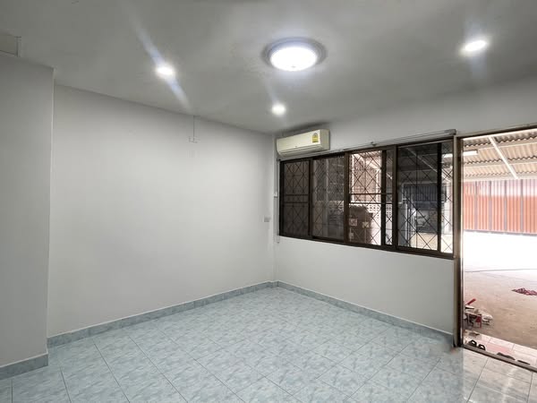 room interior of Saranon Housing