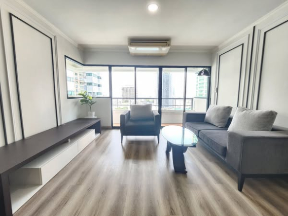 living room and room interior of Sathorn Gardens