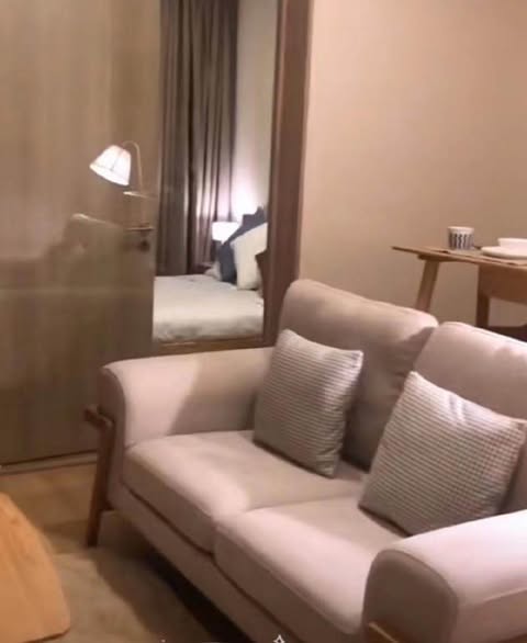 living room and bedroom of Siamese Exclusive Sukhumvit 42