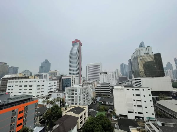 Siamese Surawong