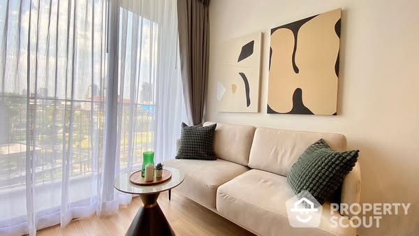 living room of Skyrise Avenue Sukhumvit 64