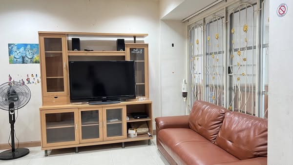 living room and room interior of Soi Mu Ban Diamond Grand Ville