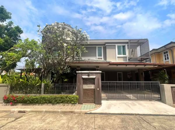 Soi Mu Ban Golden Nakhara On Nuch 65