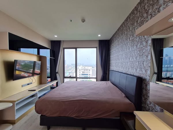 bedroom of StarView Rama 3