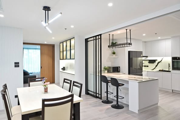 room interior and kitchen of Sukhumvit Living Town