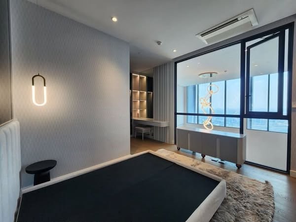 bedroom and room interior of Supalai Icon Sathon