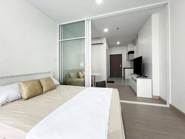 bedroom of Supalai Loft Sathon-Ratchaphruek