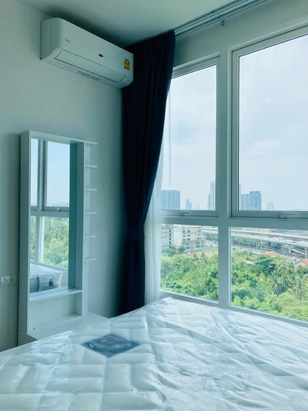 bedroom of Supalai Loft Sathon-Ratchaphruek