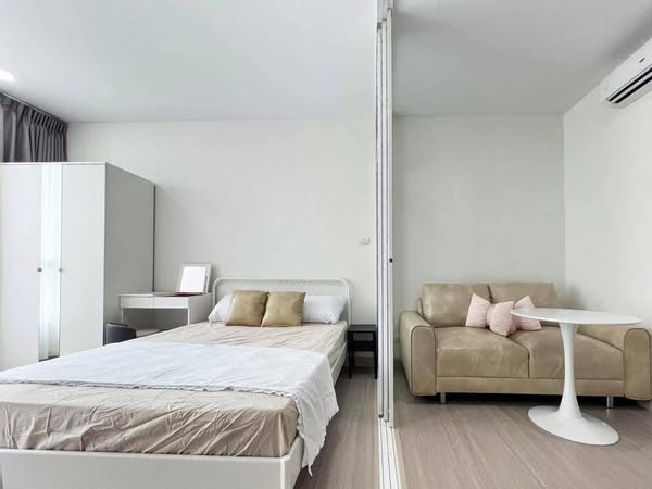 bedroom of Supalai Loft Sathon-Ratchaphruek