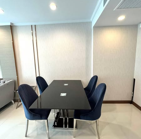 room interior of Supalai Oriental Sukhumvit 39