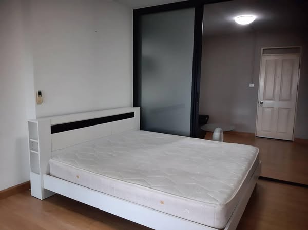 bedroom of Supalai Park Srinagarindra