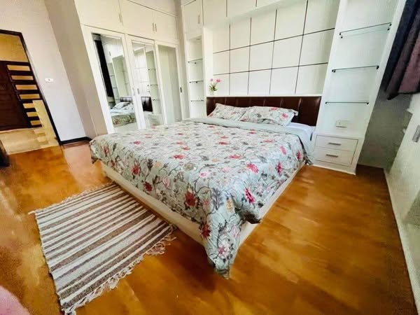 bedroom of Supalai Place Condominium Sukhumvit 39