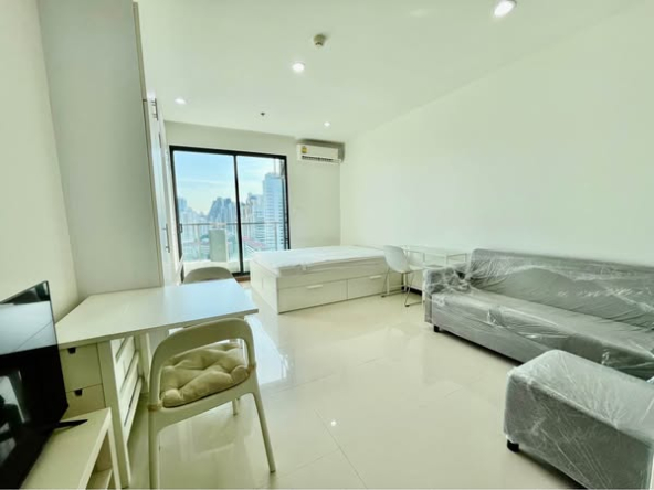 living room of Supalai Premier @ Asoke