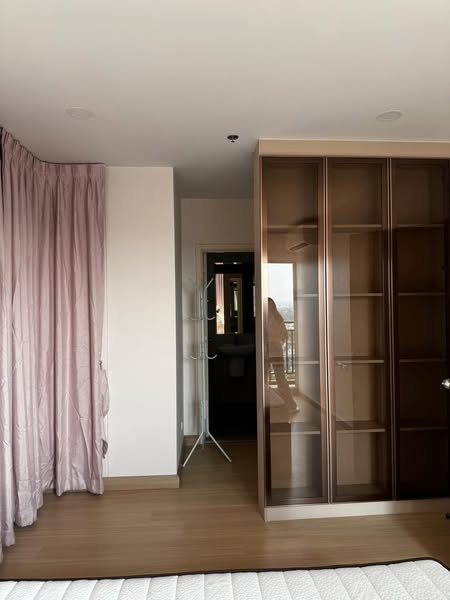 bedroom and room interior of Supalai Veranda Phasi Charoen Station