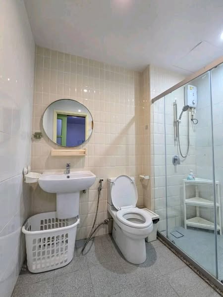 bathroom of Supalai Veranda Rama 9