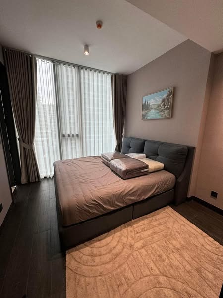 bedroom of Tait Sathorn 12
