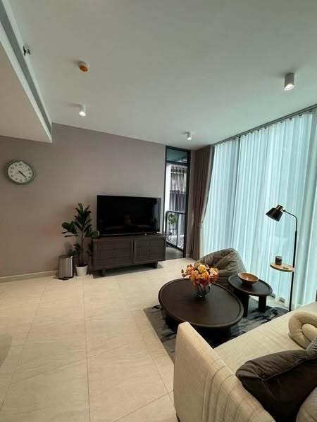living room and bedroom of Tait Sathorn 12