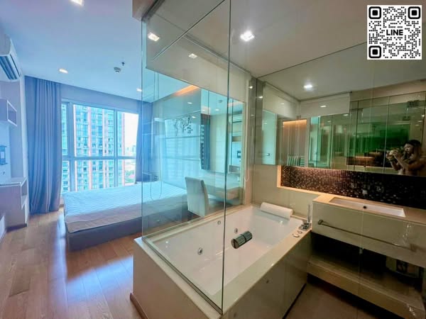 bathroom of The Address Asoke