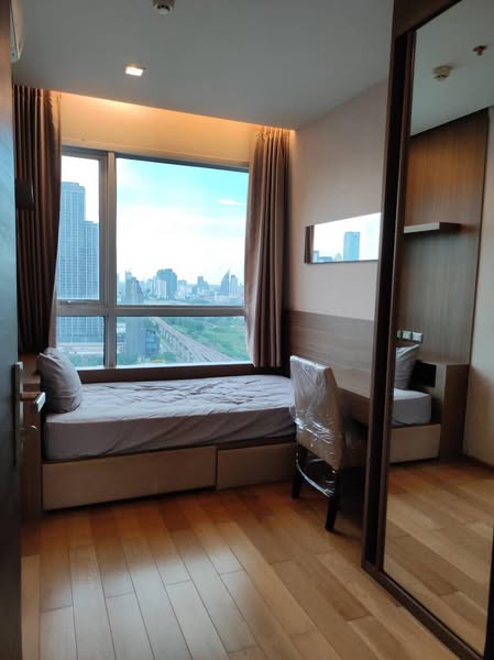 bedroom of The Address Asoke